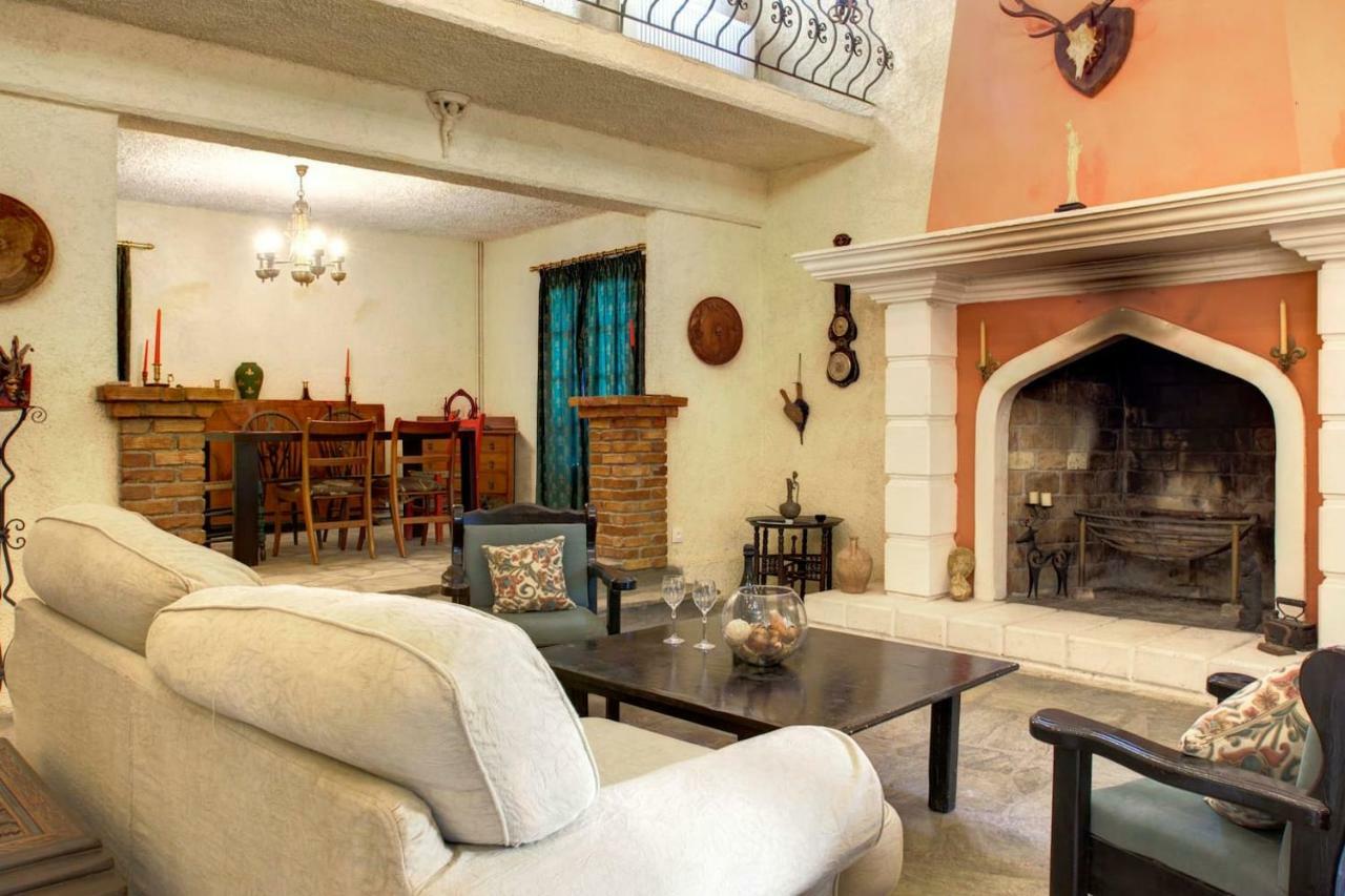אגיוס יואניס פריסטרון Villa Brigadoon Corfu מראה חיצוני תמונה