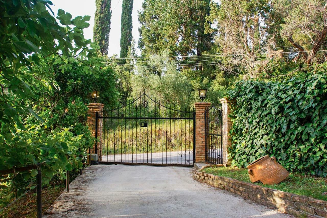 אגיוס יואניס פריסטרון Villa Brigadoon Corfu מראה חיצוני תמונה